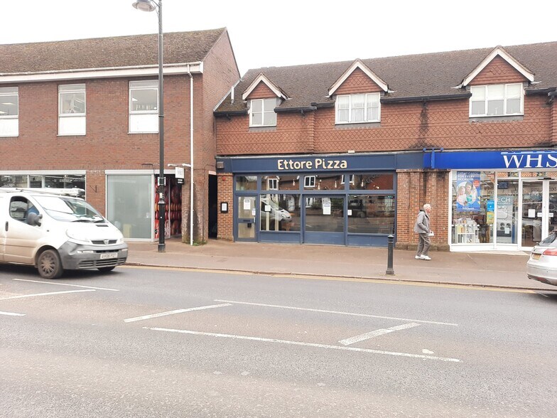 96-102 High St, Cranleigh for sale - Primary Photo - Image 1 of 1