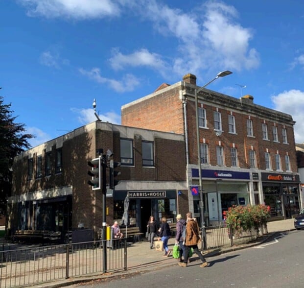 22 High St, London to rent - Building Photo - Image 2 of 2