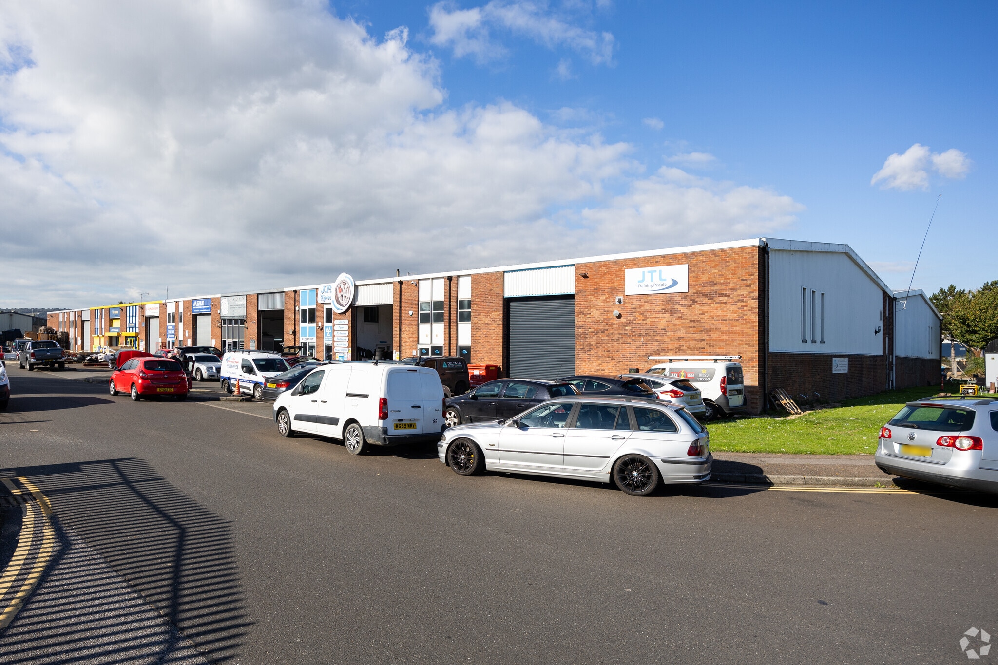 11C Edison Rd, Eastbourne to rent Primary Photo- Image 1 of 22
