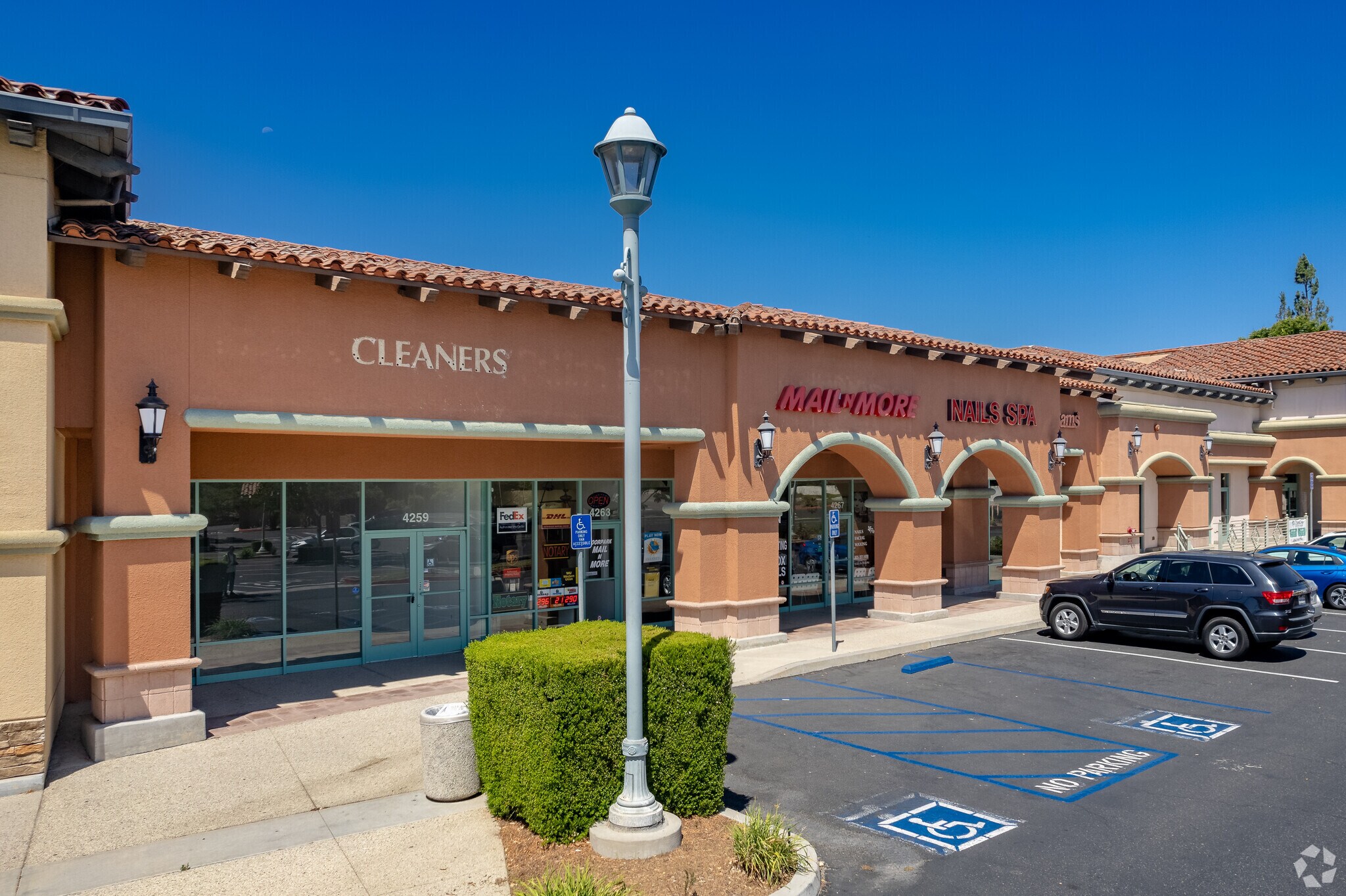 4201-4279 Tierra Rejada Rd, Moorpark, CA to rent Building Photo- Image 1 of 20