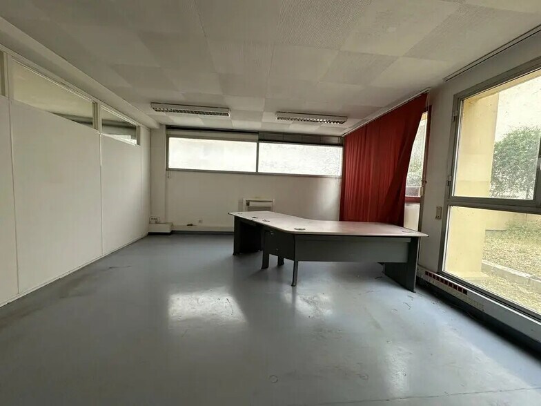 Office in Montpellier to rent - Interior Photo - Image 2 of 9