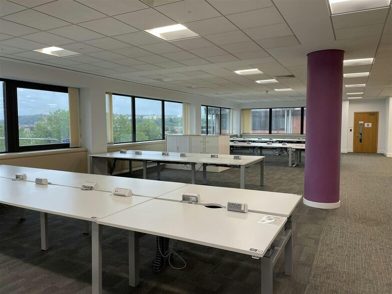 100 Temple St, Bristol to rent - Building Photo - Image 2 of 21