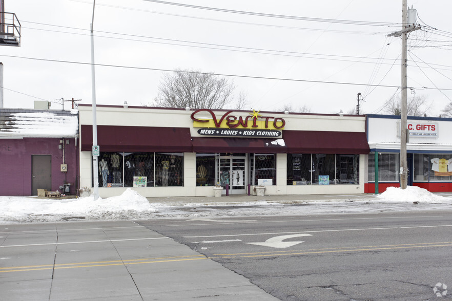 1951 Eastern Ave SE, Grand Rapids, MI for sale - Primary Photo - Image 2 of 7