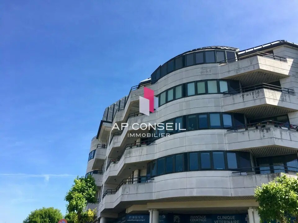 Office in Le Chesnay-Rocquencourt to rent Building Photo- Image 1 of 4