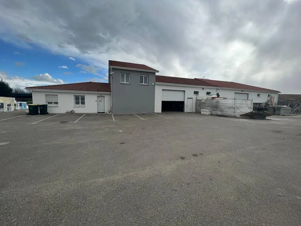Vente Local d'activités 544 m² - Photo 1