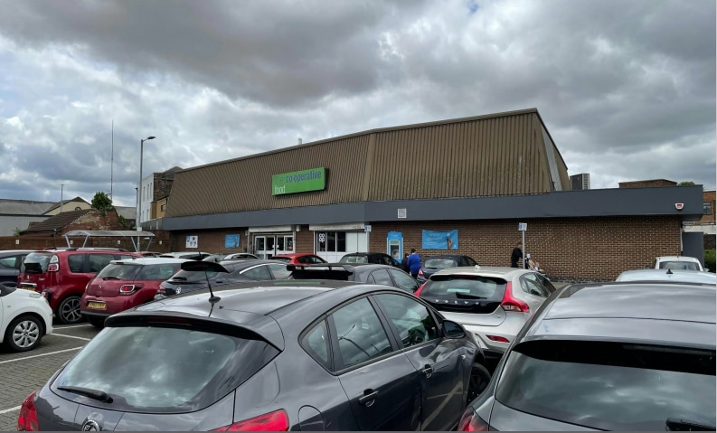 27-31 The Square, Hessle to rent Building Photo- Image 1 of 1