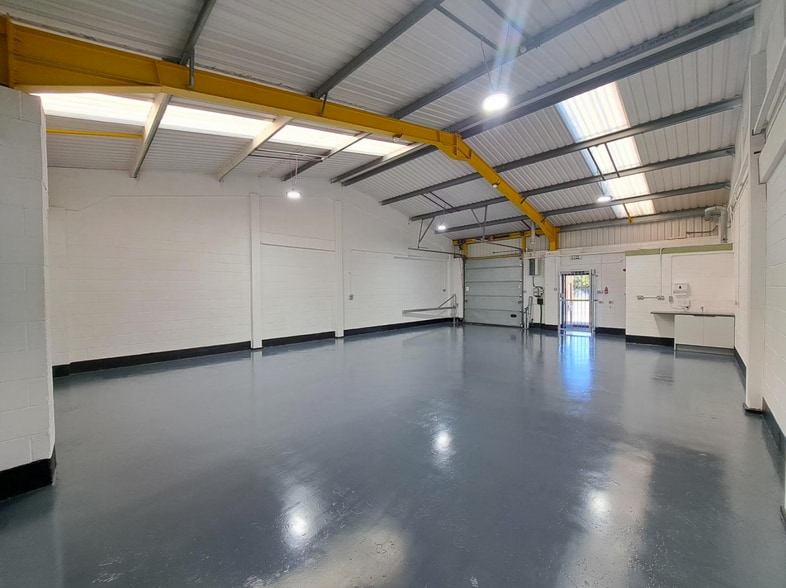 Reads Rd, Stoke On Trent to rent - Interior Photo - Image 3 of 6