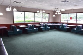 632 Midland Rd, Janesville, WI to rent Building Photo- Image 2 of 4