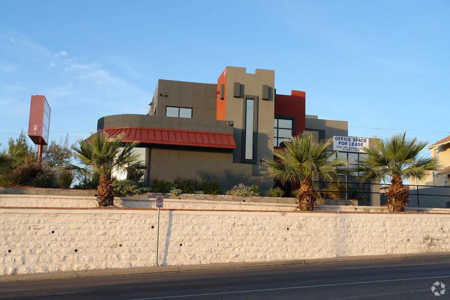 1601 N Mesa St, El Paso, TX for sale - Building Photo - Image 1 of 1