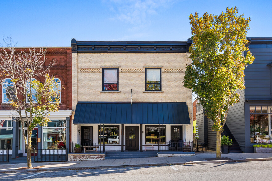 526 Mill St, Green Lake, WI for sale - Building Photo - Image 1 of 57