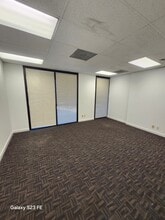 5825 Glenridge Dr NE, Sandy Springs, GA to rent Interior Photo- Image 2 of 4