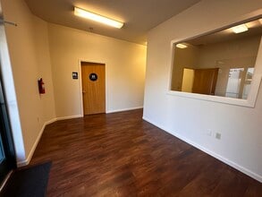 1378 E Turner Rd, Lodi, CA for rent Interior Photo- Image 2 of 6