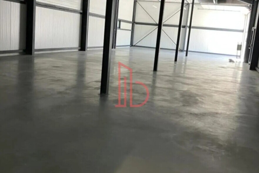 Light Industrial in Gradignan to rent - Interior Photo - Image 3 of 5