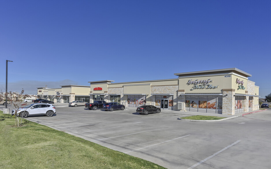 4300 Clear Creek Rd, Killeen, TX for rent - Building Photo - Image 1 of 5