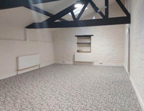 18 Monmouth Pl, Bath to rent Interior Photo- Image 1 of 2