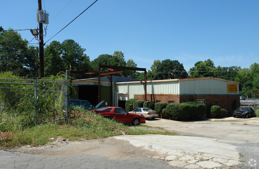 3917 Covington Hwy, Decatur, GA for rent - Building Photo - Image 2 of 2