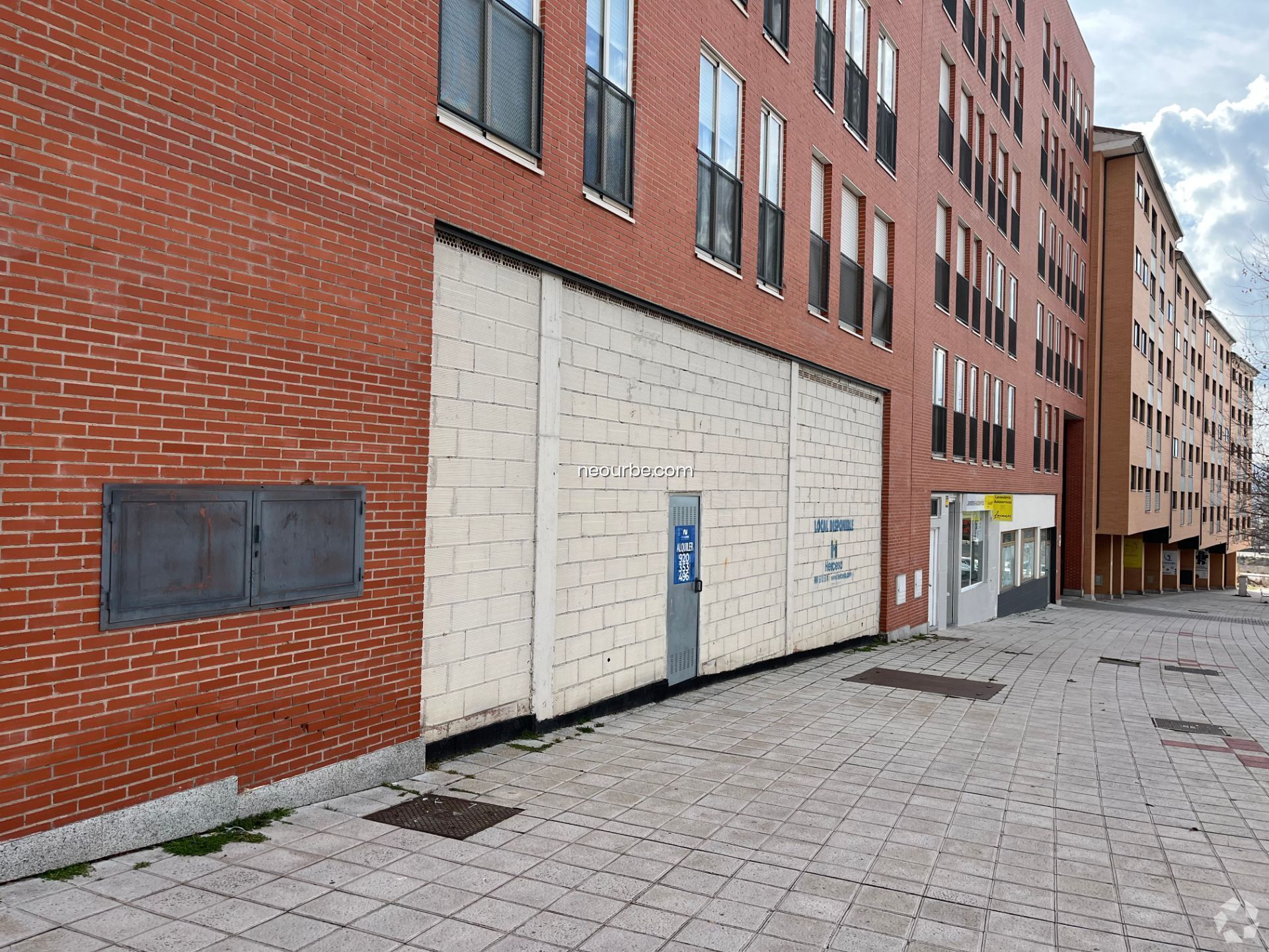 Retail in Ávila, Ávila to rent Interior Photo- Image 1 of 4