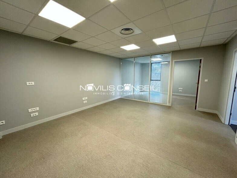 Office in Toulouse to rent - Building Photo - Image 2 of 5