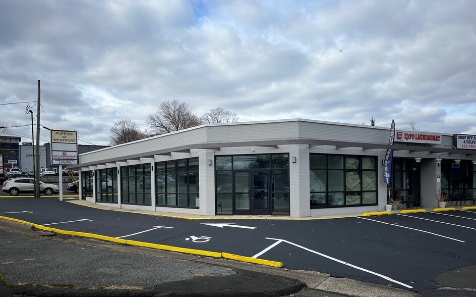 255 Westport Ave, Norwalk, CT for rent - Building Photo - Image 1 of 1