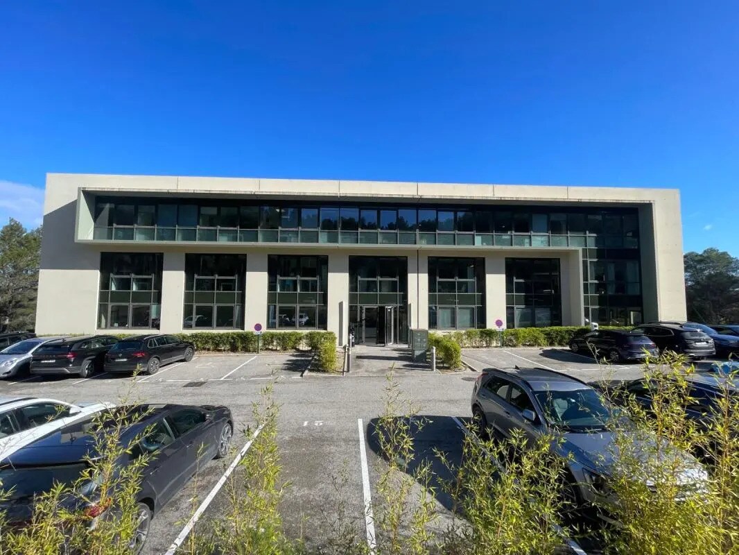 595 Rue Pierre Berthier, Aix-en-Provence to rent Building Photo- Image 1 of 21