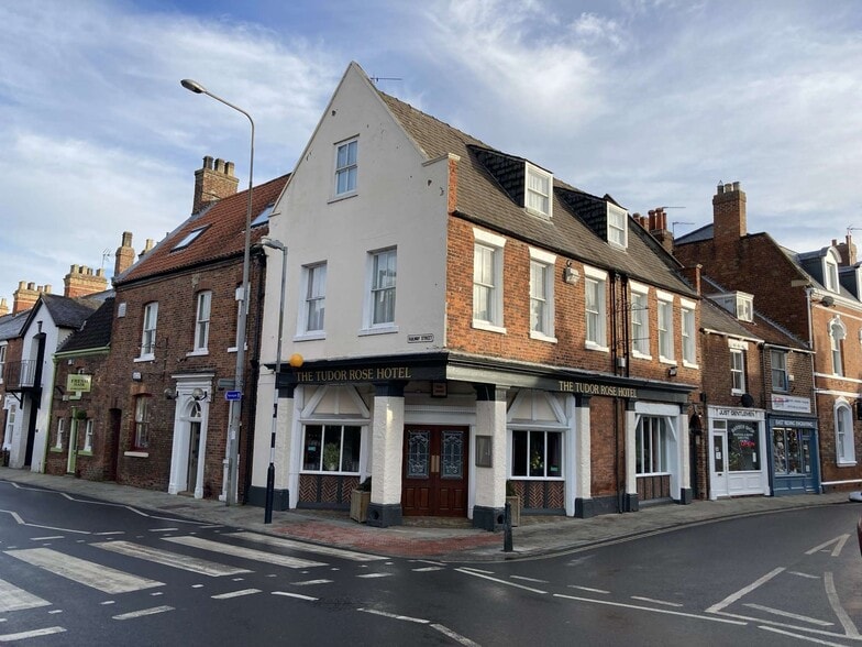 Saturday Market, Beverley, Hu17 0dg, Beverley to rent - Building Photo - Image 3 of 5