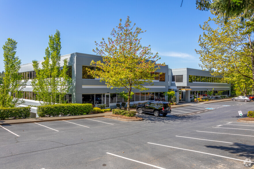 11000 NE 33rd Pl, Bellevue, WA for rent - Building Photo - Image 1 of 4