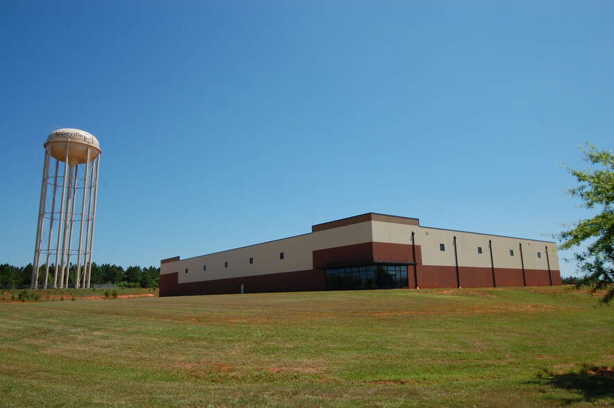 43 Commerce Dr, Abbeville, SC for sale - Building Photo - Image 1 of 1