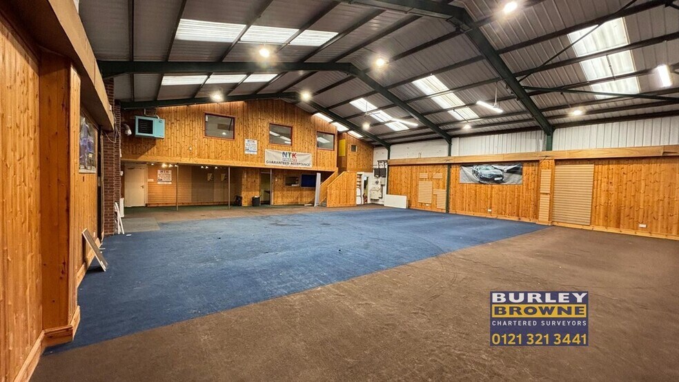 Northgate, Aldridge to rent - Building Photo - Image 2 of 13