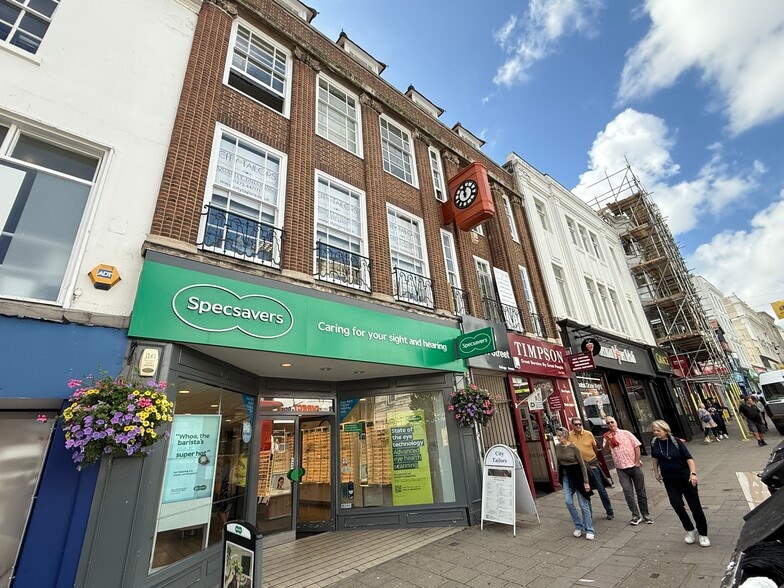 49-50 North St, Brighton to rent - Building Photo - Image 2 of 10