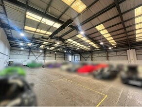 Cribbs Causeway, Bristol to rent Interior Photo- Image 2 of 2