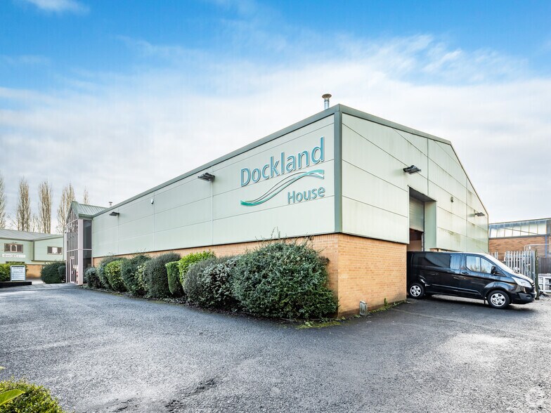 Chain Caul Way, Preston for sale - Primary Photo - Image 1 of 1