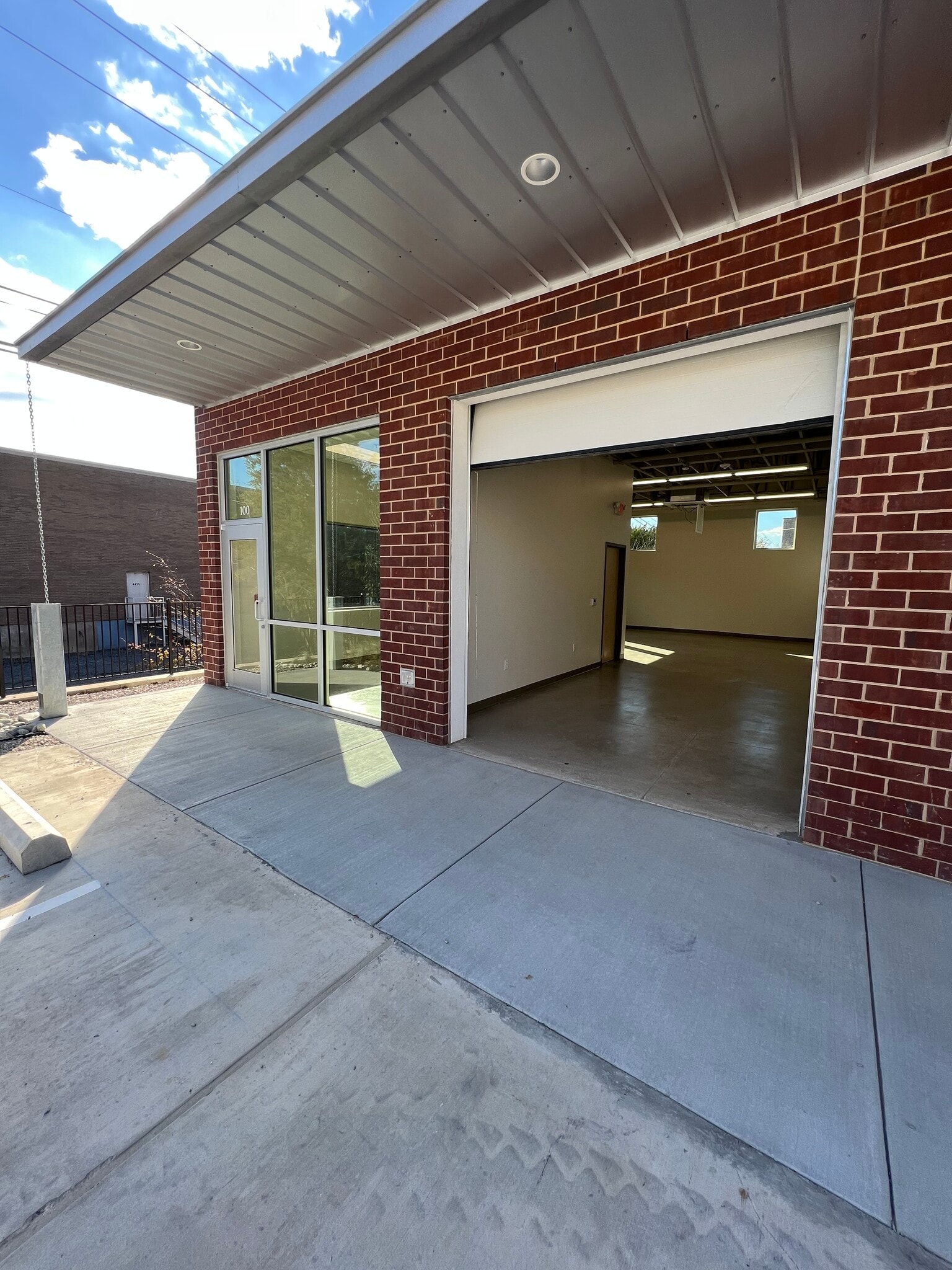 4480 Alpha Rd, Dallas, TX to rent Building Photo- Image 1 of 14