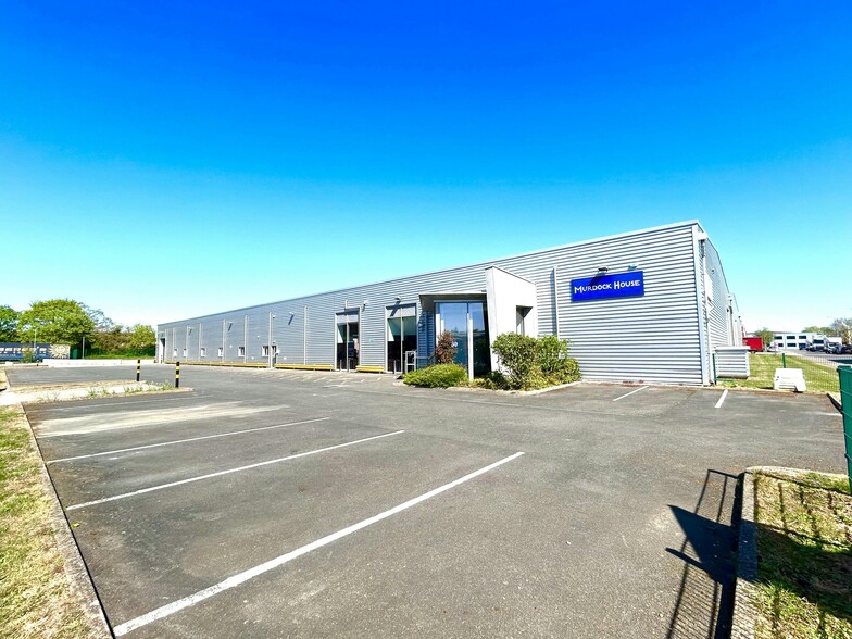 30 Murdock Rd, Bicester to rent - Building Photo - Image 3 of 36