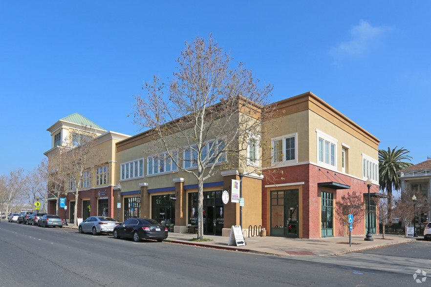 700 Main St, Suisun City, CA for rent - Primary Photo - Image 1 of 44