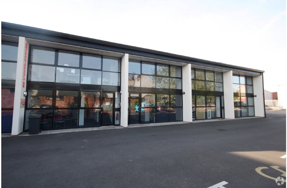 1-5 Navigation Ct, Stoke Prior for sale Primary Photo- Image 1 of 1