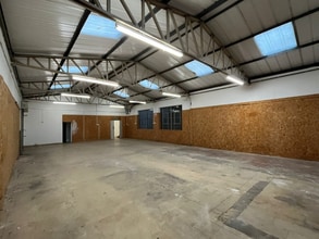 4 Lammas Rd, London to rent Interior Photo- Image 1 of 5