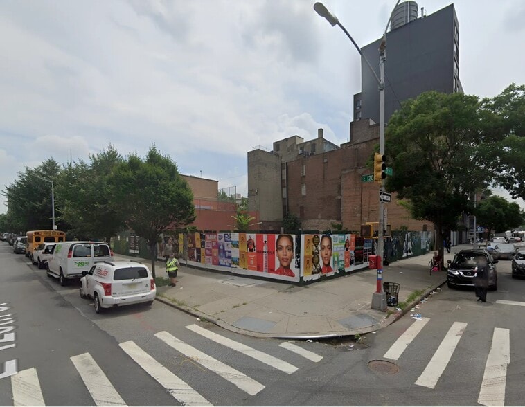 2197 3rd Ave, New York, NY for sale - Building Photo - Image 2 of 4