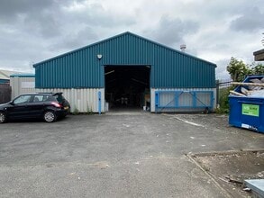 Birmingham New Rd, Tipton to rent Building Photo- Image 1 of 3