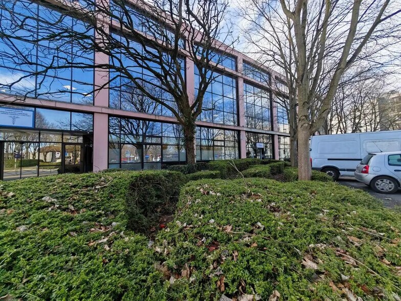 Office in Torcy to rent - Building Photo - Image 3 of 17