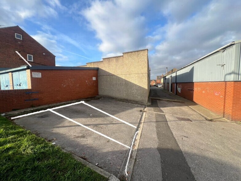 4 Waterloo St, Harrogate to rent - Building Photo - Image 3 of 3