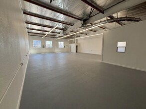 8210-8222 Lankershim blvd, North Hollywood, CA for rent Building Photo- Image 2 of 4