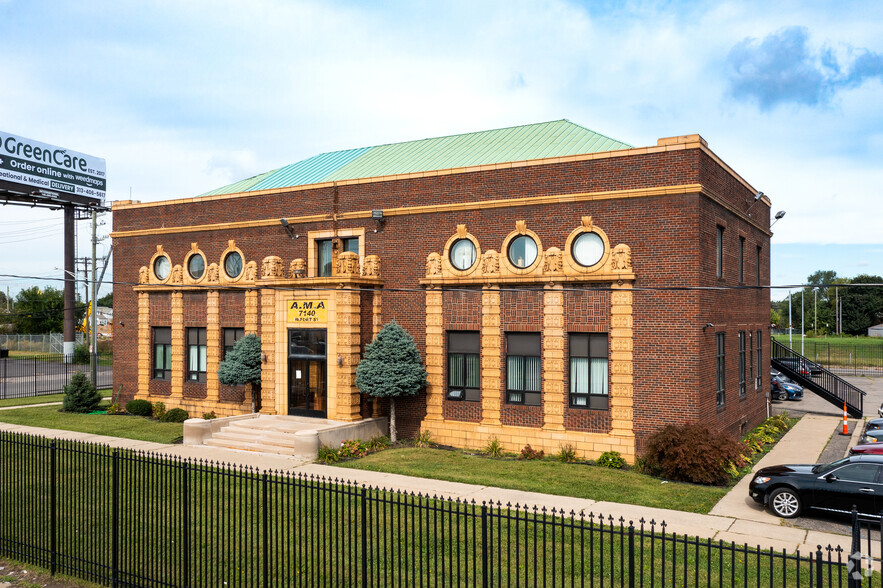 7140 W Fort St, Detroit, MI for sale - Primary Photo - Image 1 of 5