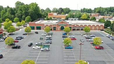 5049 Country Club Rd, Winston-Salem, NC for rent Building Photo- Image 1 of 7