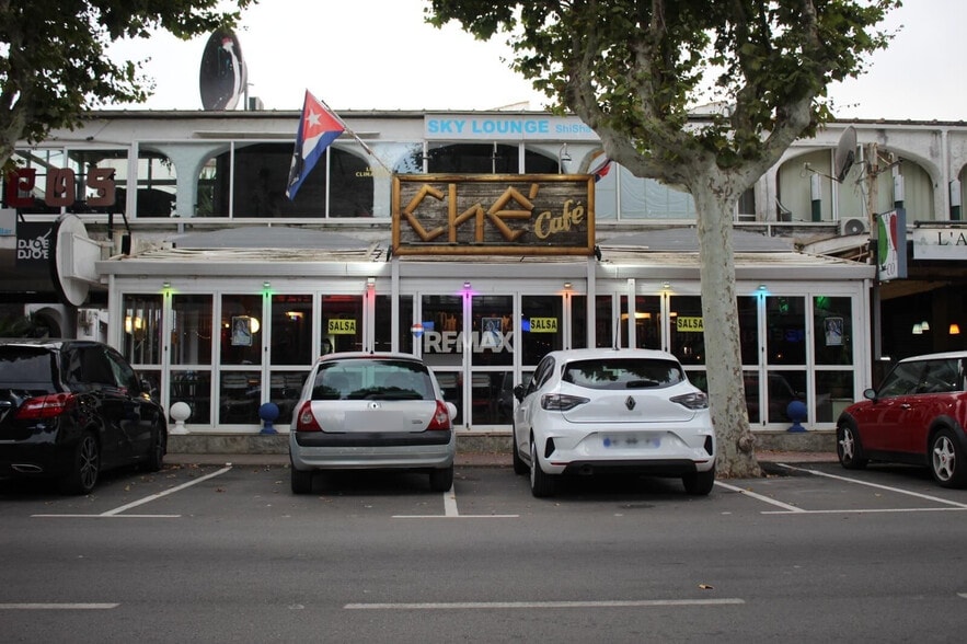 Retail in Castelló d'Empúries, Gerona to rent - Building Photo - Image 1 of 4