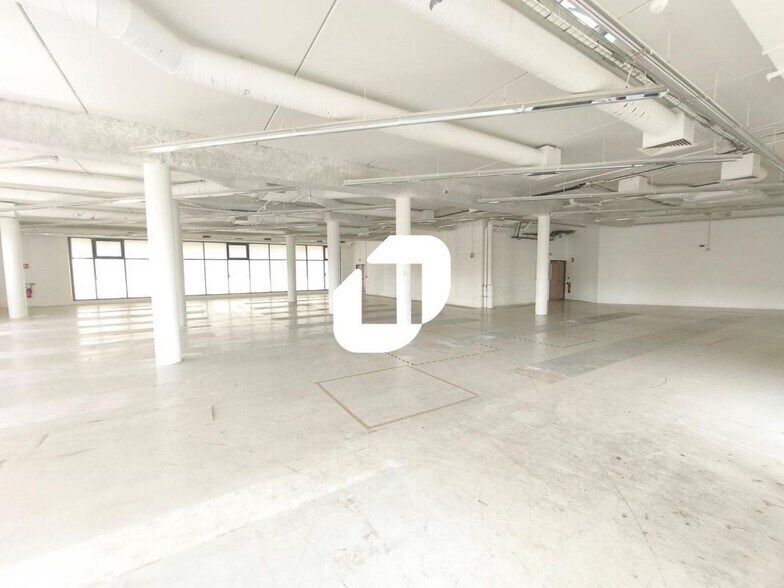 Office in Villiers-sur-Marne to rent - Interior Photo - Image 2 of 15