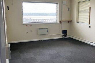 9 Severn Rd, Berkeley to rent Interior Photo- Image 2 of 3