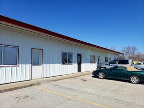 1201 Airport Rd, Ames, IA for rent Building Photo- Image 1 of 3