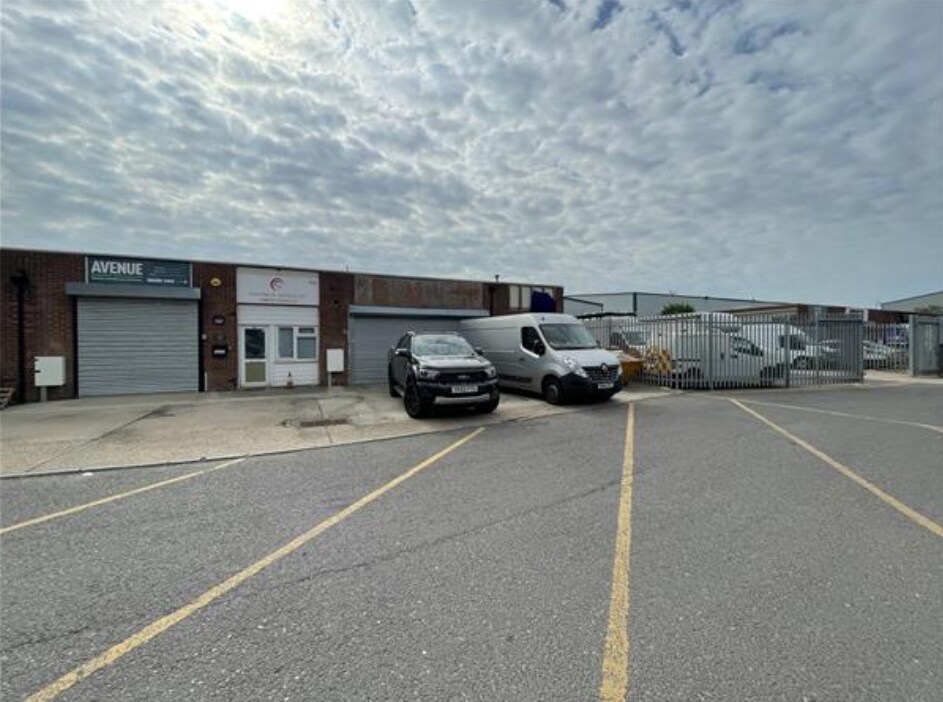 Limberline Spur, Portsmouth for sale Building Photo- Image 1 of 1