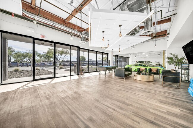 More details for 14505 N Hayden Rd, Scottsdale, AZ - Light Industrial to Rent