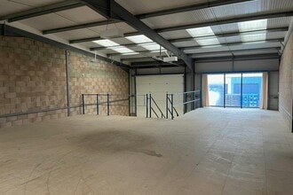 Redman Rd, Calne to rent Interior Photo- Image 2 of 3